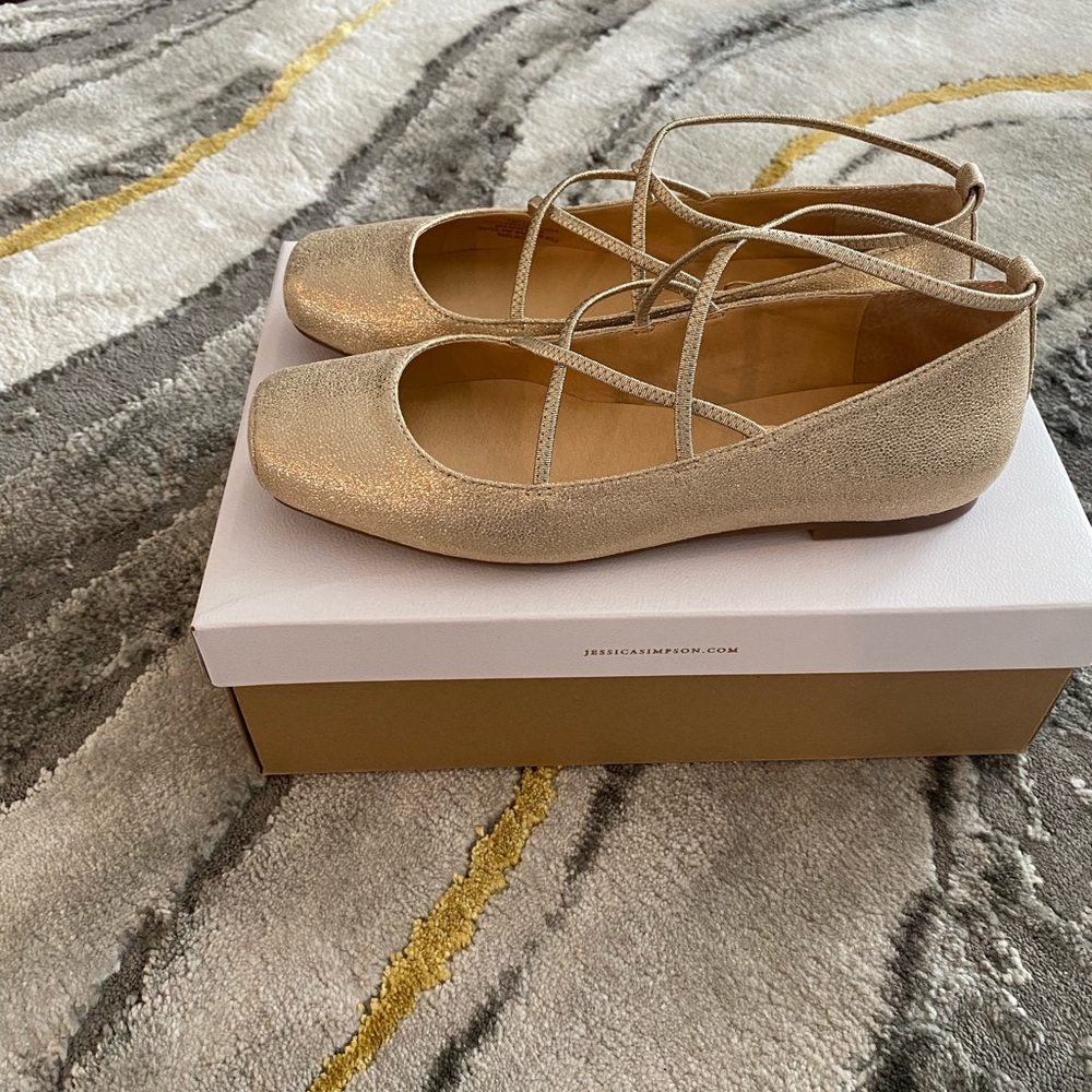 NWT Jessica Simpson Palle Gold Mary Jane Ballet Flats - Picture 3 of 11